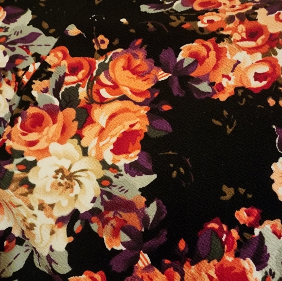 Lightweight Foral Bomber Jacket (8/M) - Picture 4 of 4